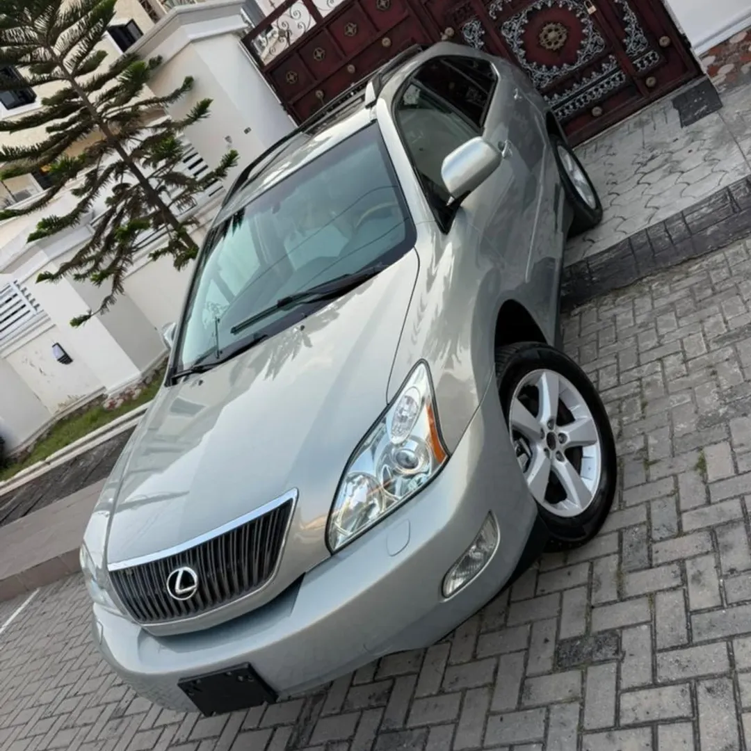 Luxury RX350: Full Option, Accident-Free