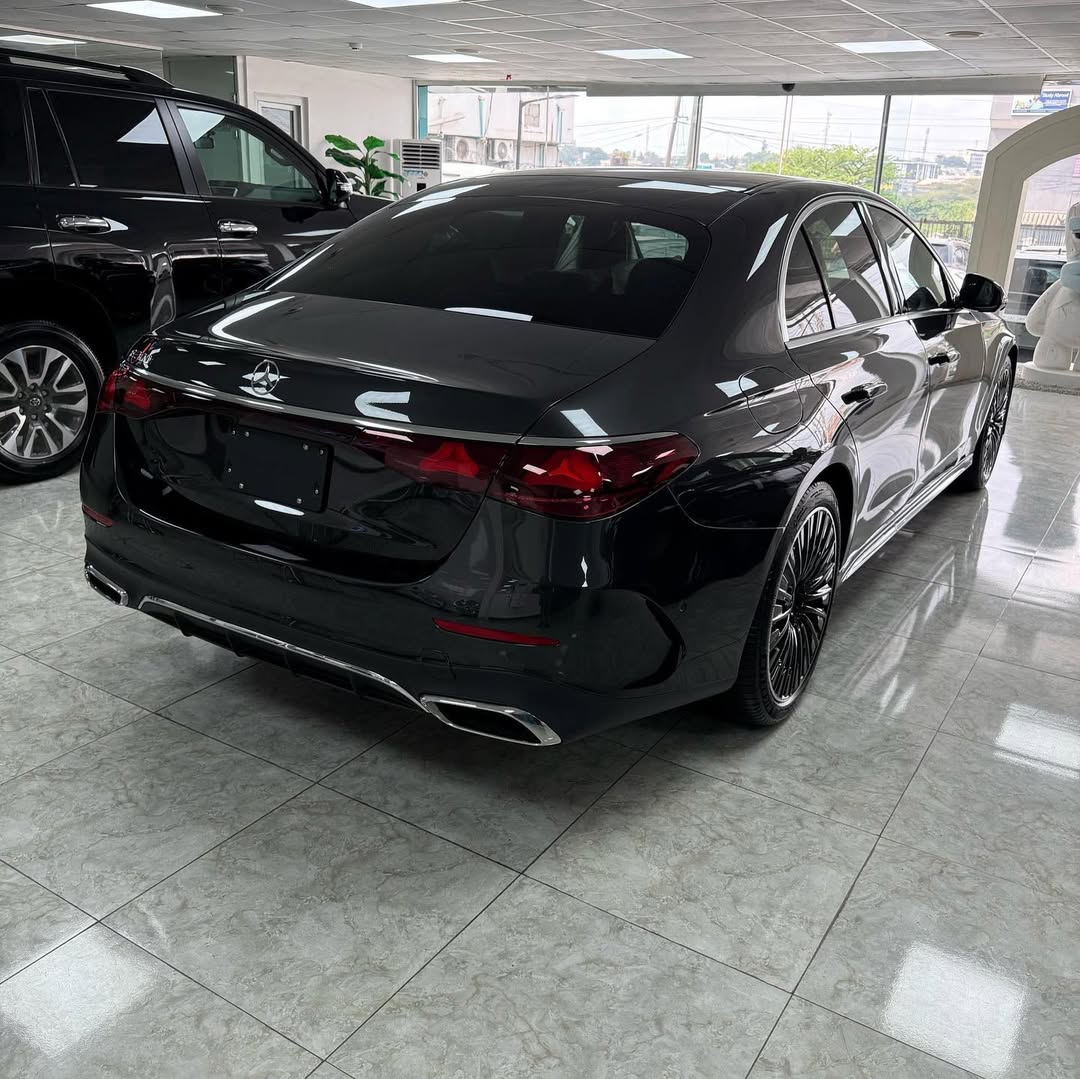 2024 Mercedes-Benz E300: Unmatched Luxury & Power