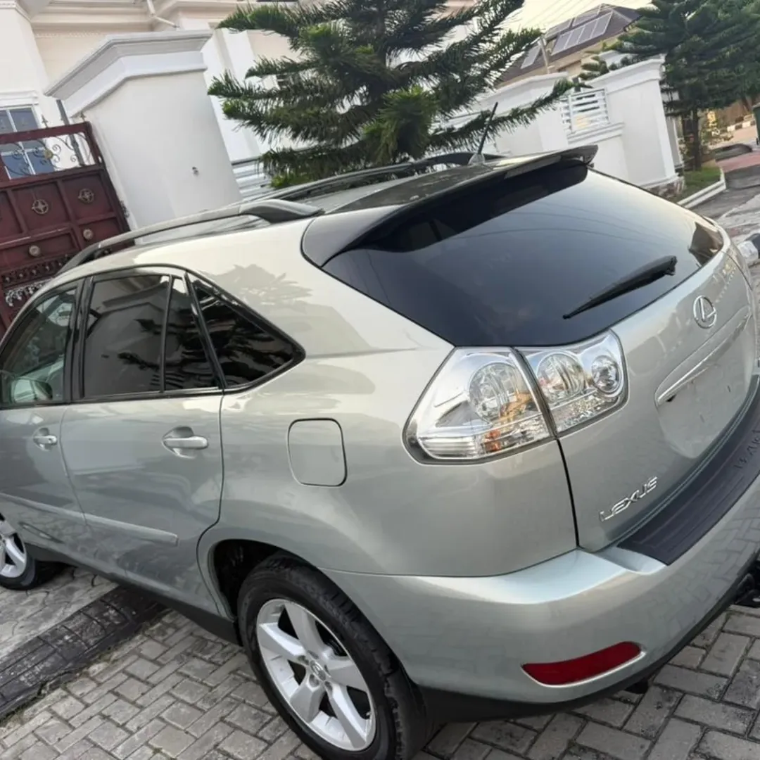 Luxury RX350: Full Option, Accident-Free