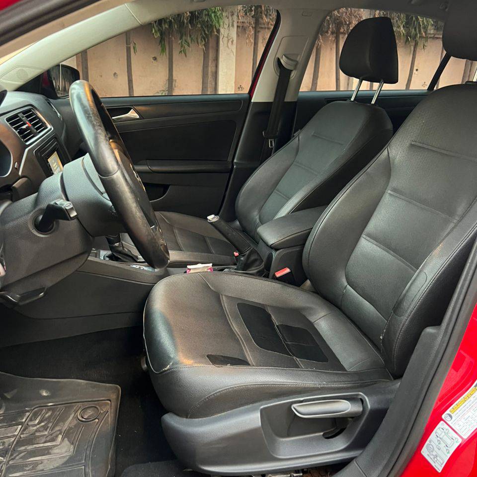 Golf Jetta: Twice The Drive, One Thrill