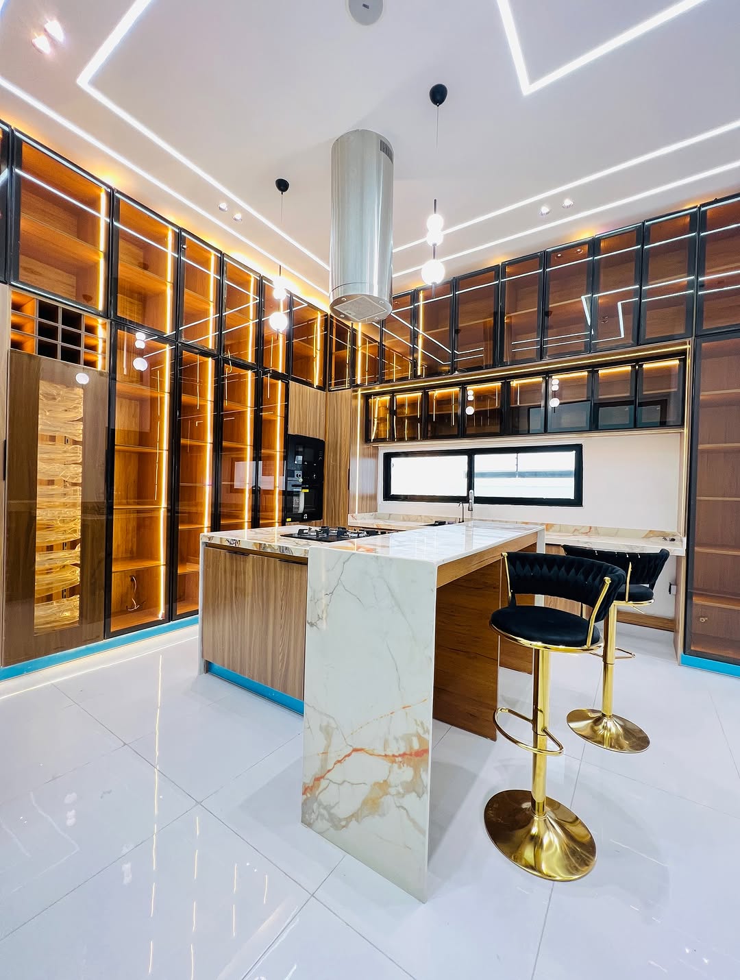 Sleek 5-Bed Duplex with Rooftop Cinema & Pool