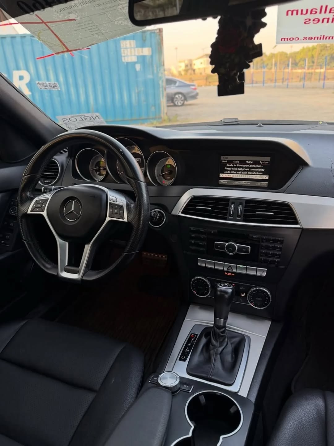 Luxury AWD Mercedes C300: Power & Prestige