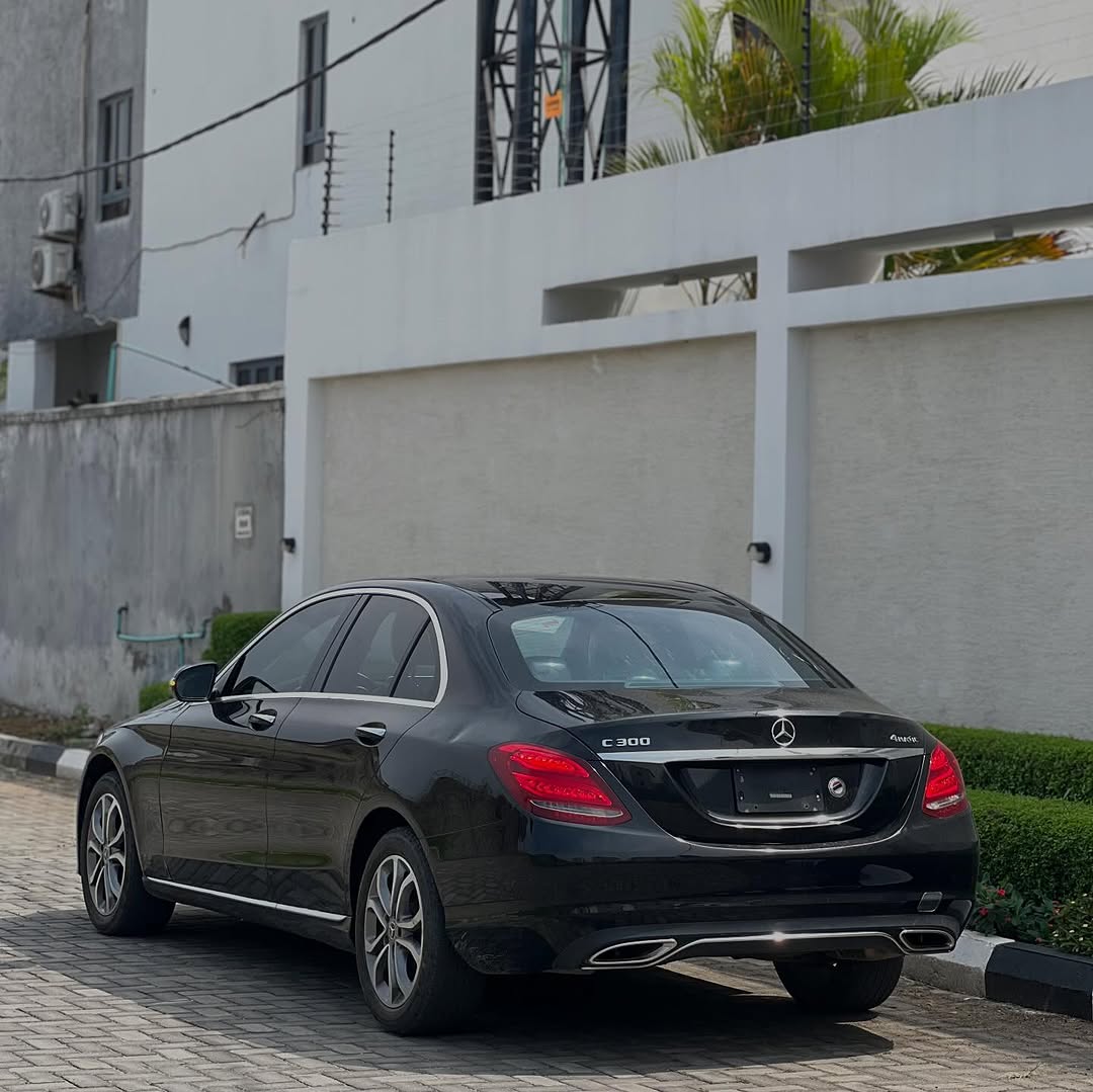 2018 Mercedes C300: Black-on-Black Luxury, Pano Roof ✅