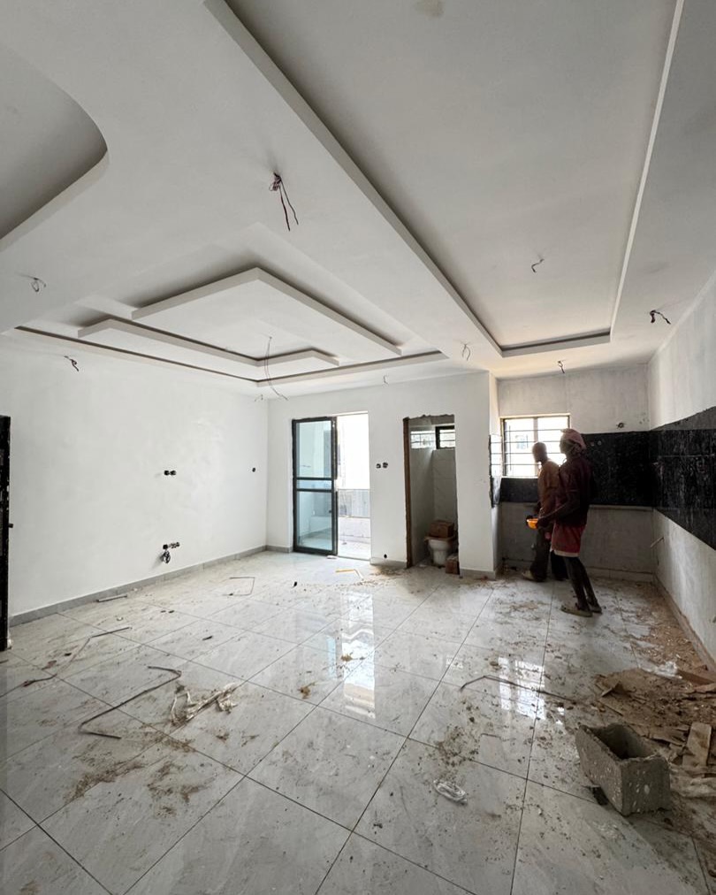 Luxury Maryland Haven: Smart Living, Pool & Gym