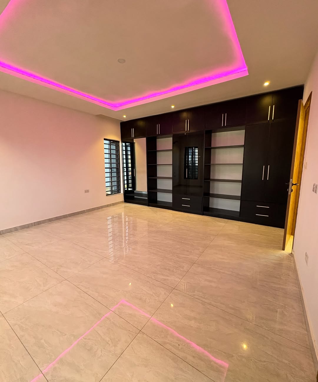 Luxury Smart 2BED in Ikate Lekki