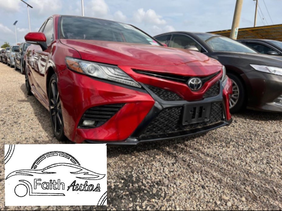 2019 Camry XSE: Luxury & Power, Priced to Sell