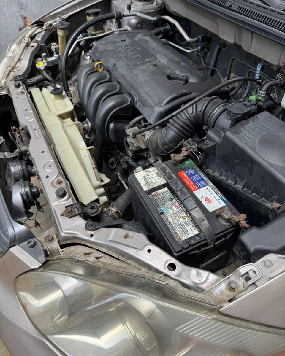 Proven 2003 Corolla: Chilled AC & Ready to Drive