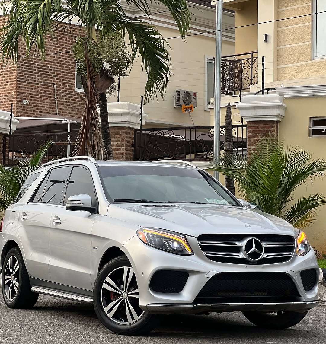 2013 Mercedes ML350: Luxury SUV, Perfect Condition, Ready Now