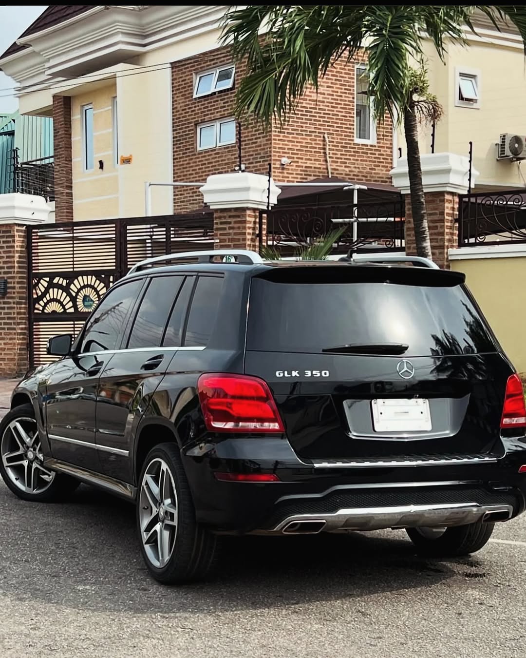 2014 Mercedes GLK 350: Sharp, Loaded & Perfect