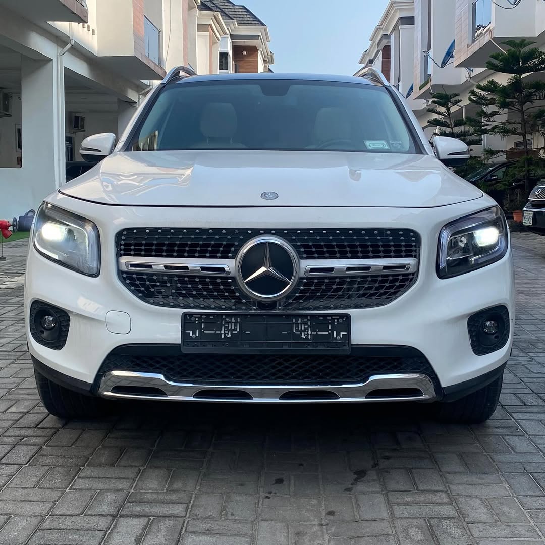 Luxury GLB250: Tech & Style for ₦7.2M Down!
