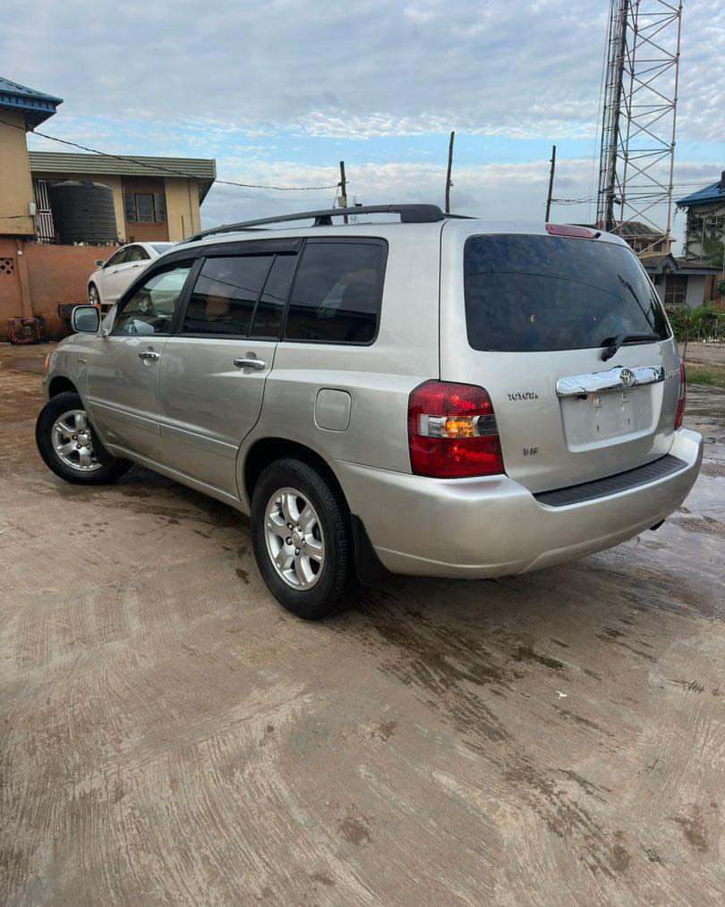 Luxury Toyota Highlander, Only ₦7.15M!
