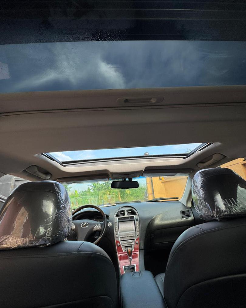 Luxury Lexus ES350: Panoramic Roof & Full Option for ₦9.95m