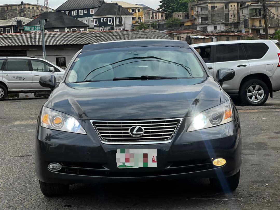 Luxury Lexus ES350: Panoramic Roof, ₦9.95M