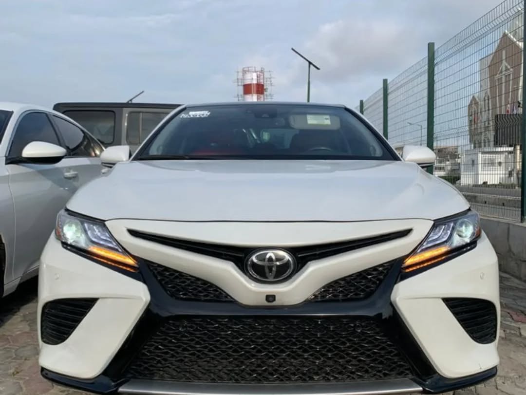 2018 Camry XSE: Turbo Power, Panoramic Luxury