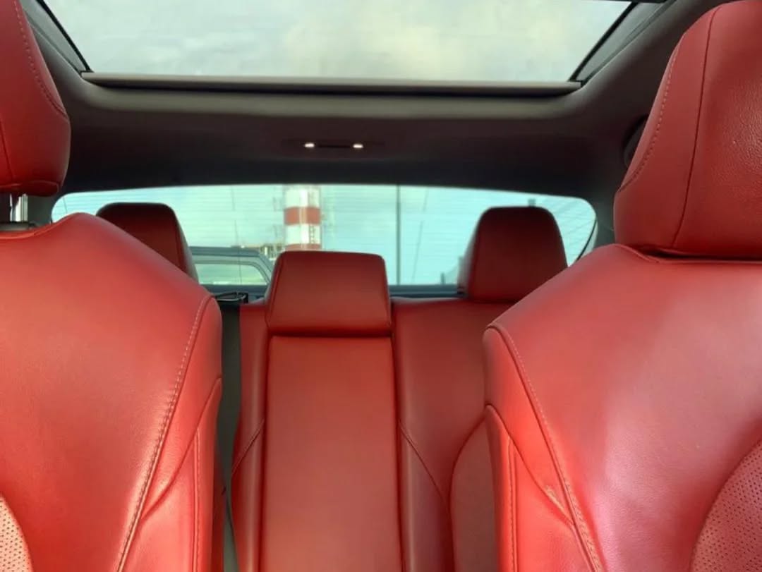 2018 Camry XSE: Turbo Power, Panoramic Luxury