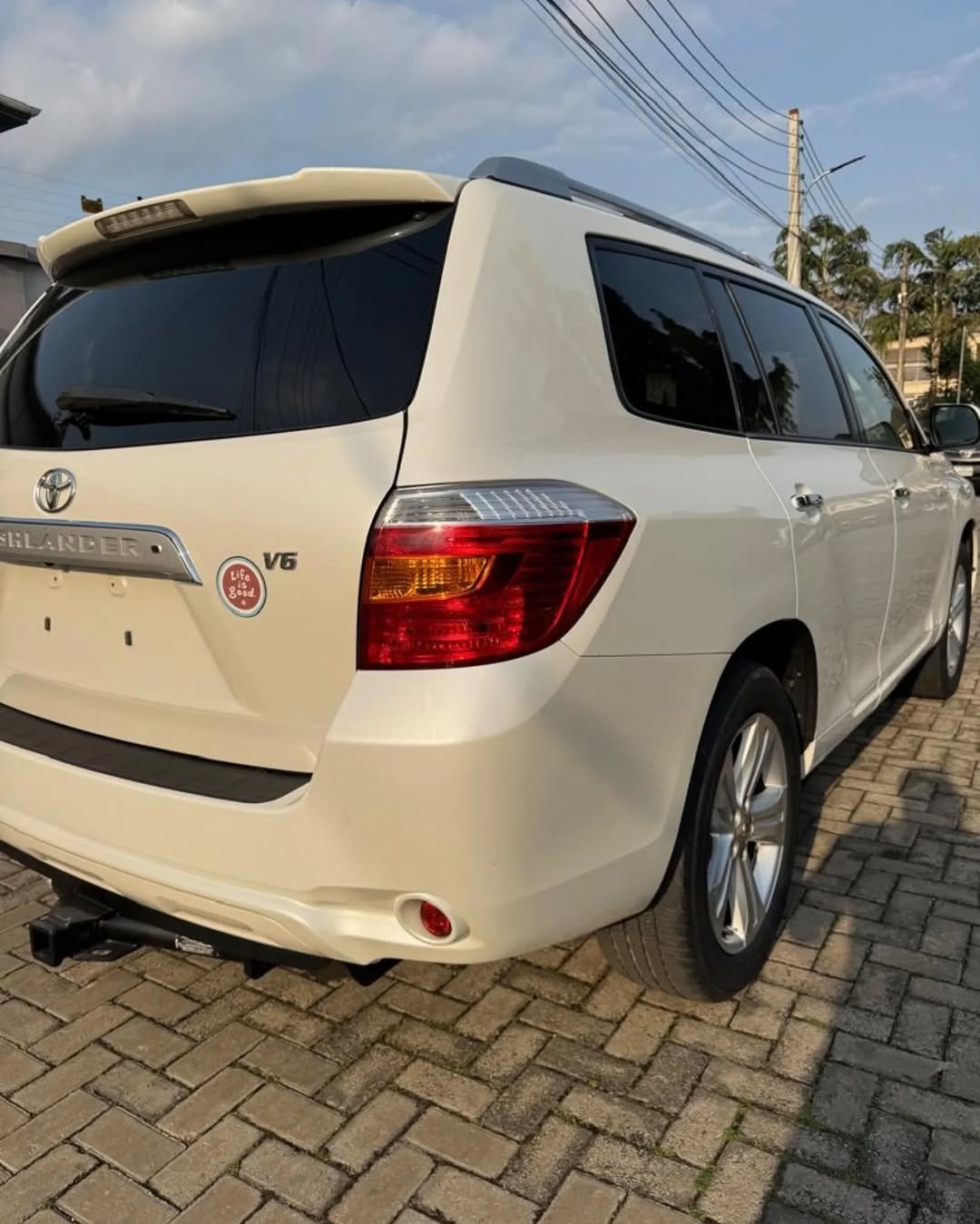 Powerful 7-Seater SUV: Luxury, Towing & Reliability