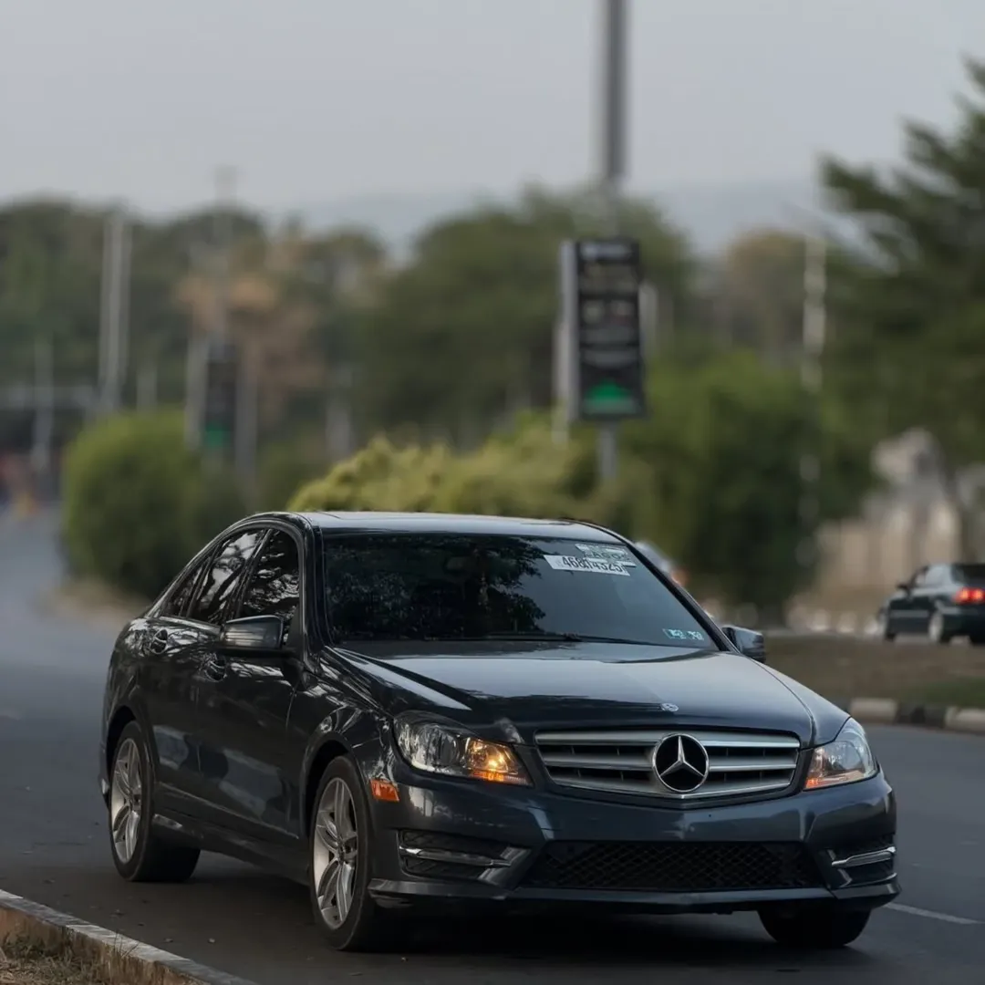 2013 Mercedes C300: Super Clean, Duty-Paid