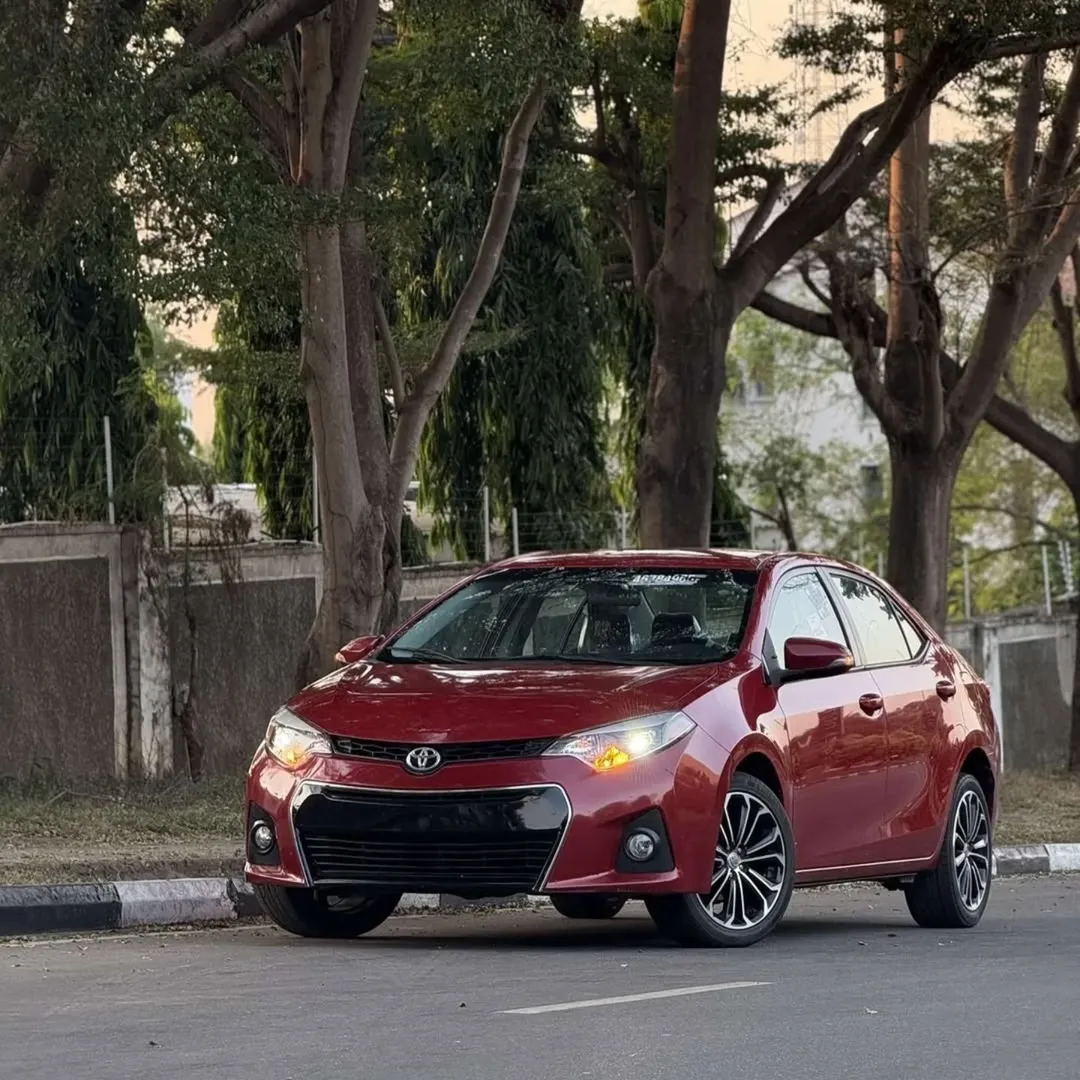 2015 Toyota Corolla Sport: Super Clean & Duty-Paid