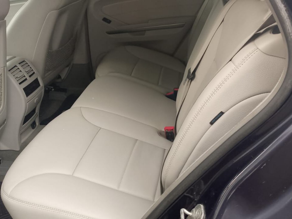 Luxury SUV: 2011 Mercedes ML