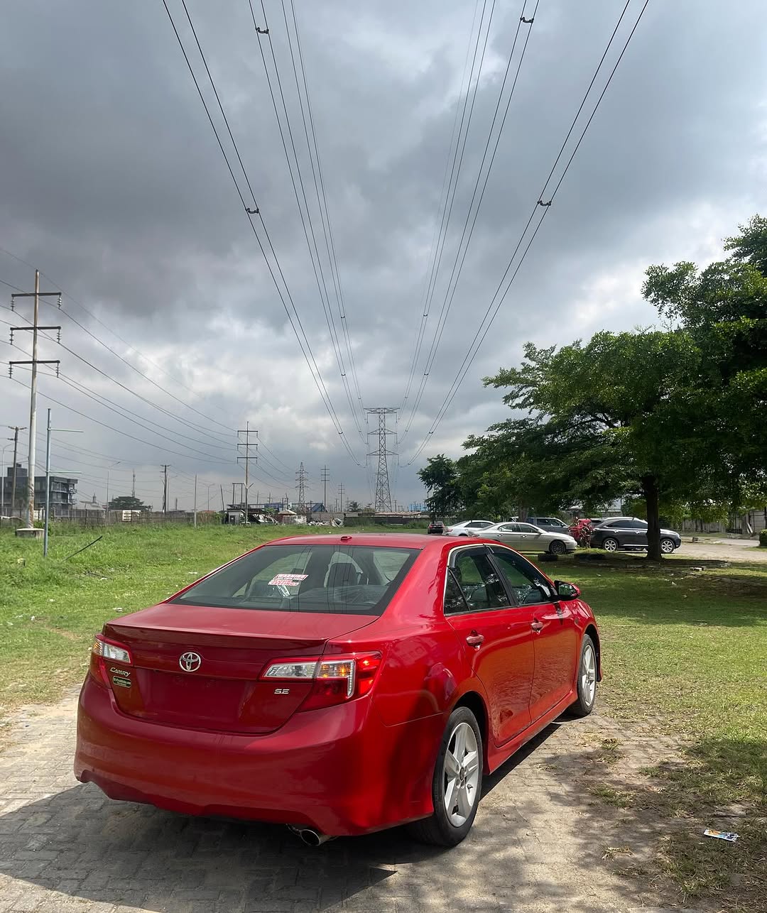 2012 Camry SE: Sunroof & Reverse Camera – 15.5M Naira