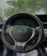 Luxury Lexus ES350: Sunroof & Safety Tech