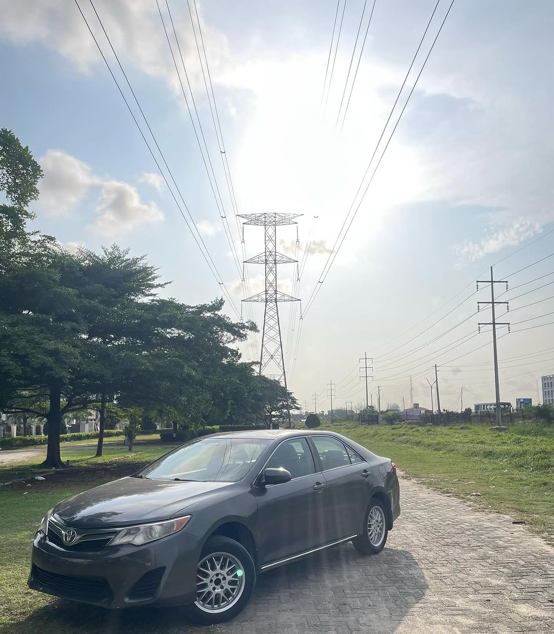 2012 Toyota Camry LE: Reliable Luxury, Just 10.5M