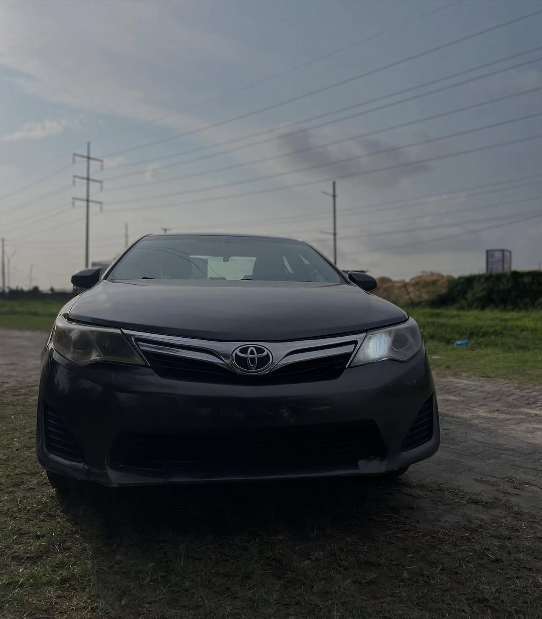 2012 Toyota Camry LE: Reliable Luxury, Just 10.5M