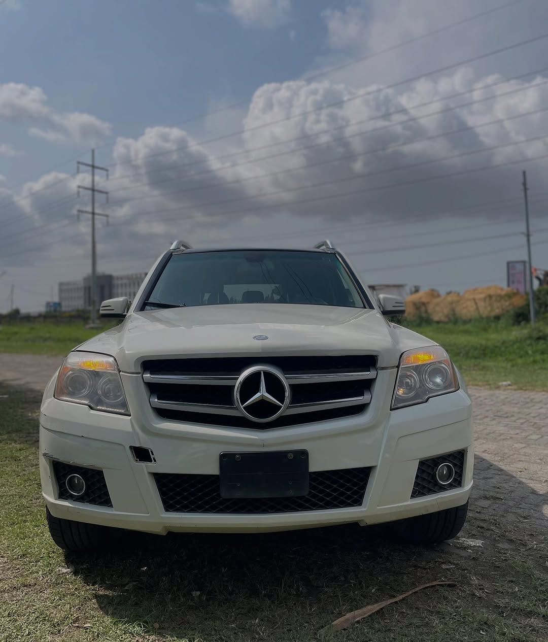 Luxury SUV with Panoramic Sunroof – 12M Naira