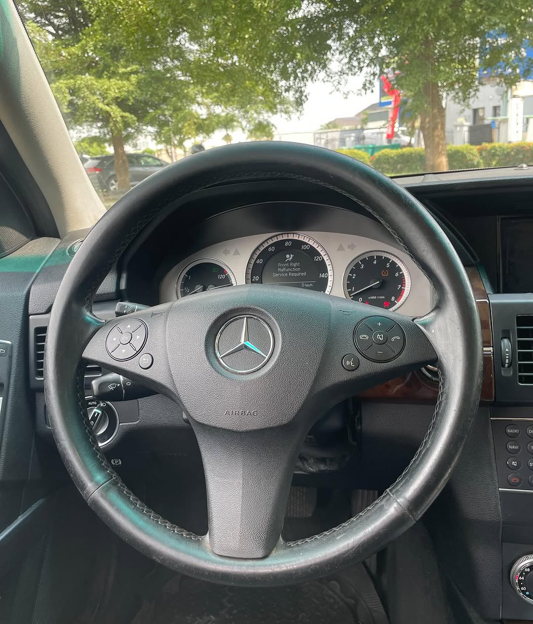 Luxury SUV with Panoramic Sunroof – 12M Naira