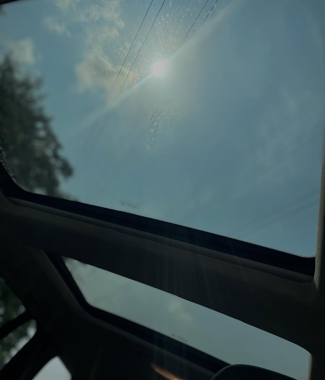 Luxury SUV with Panoramic Sunroof – 12M Naira