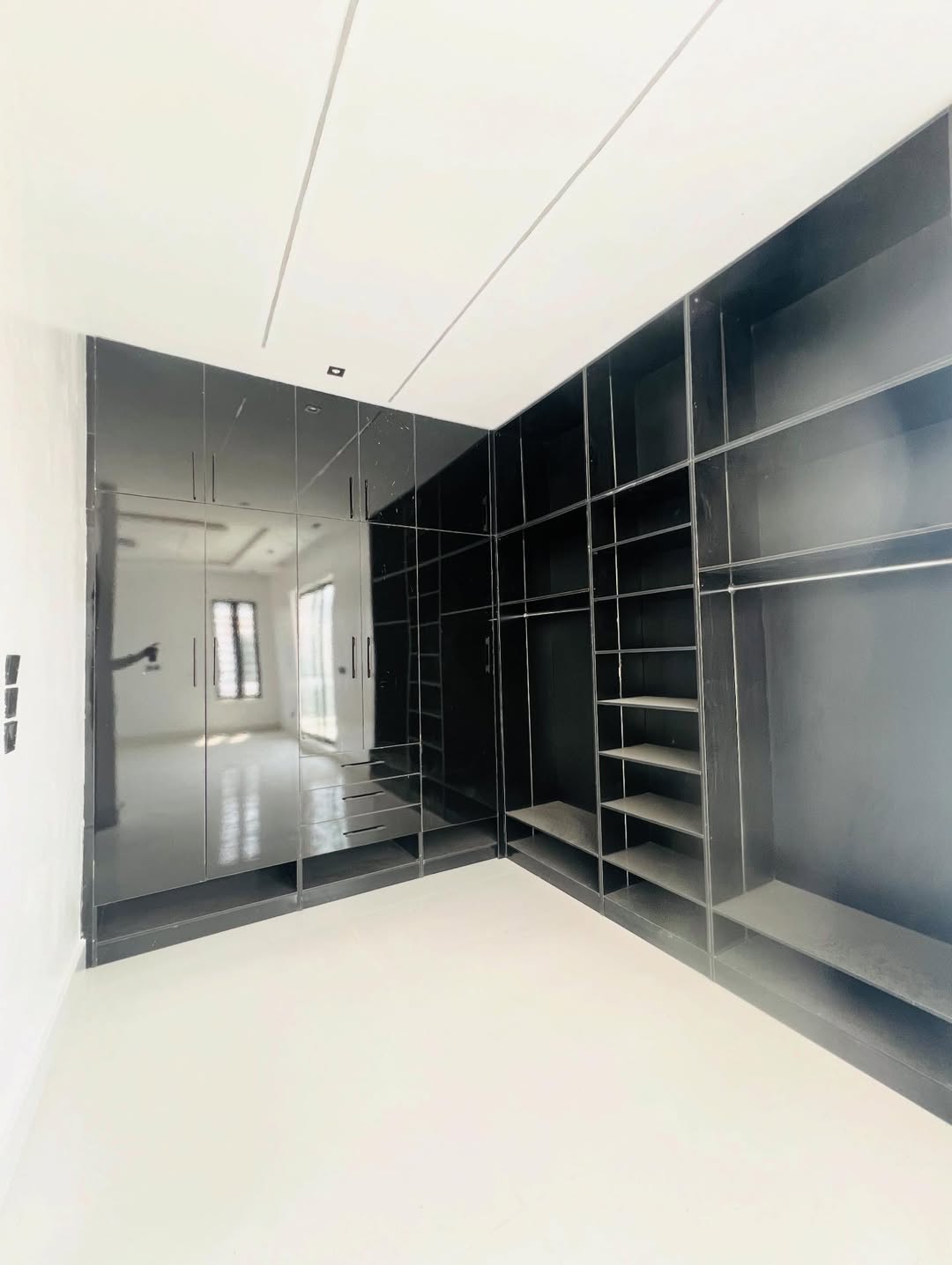 Lagos Luxury: Secure 4-Bed Duplex in Ajah Estate