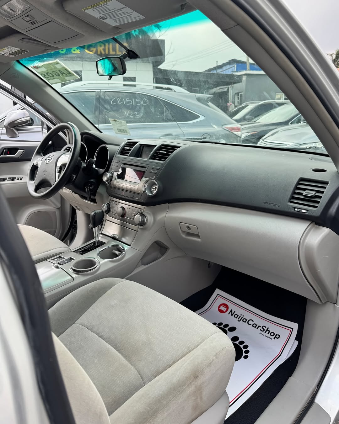 2012 Toyota Highlander V6 AWD: Import Duty Paid & Ready!