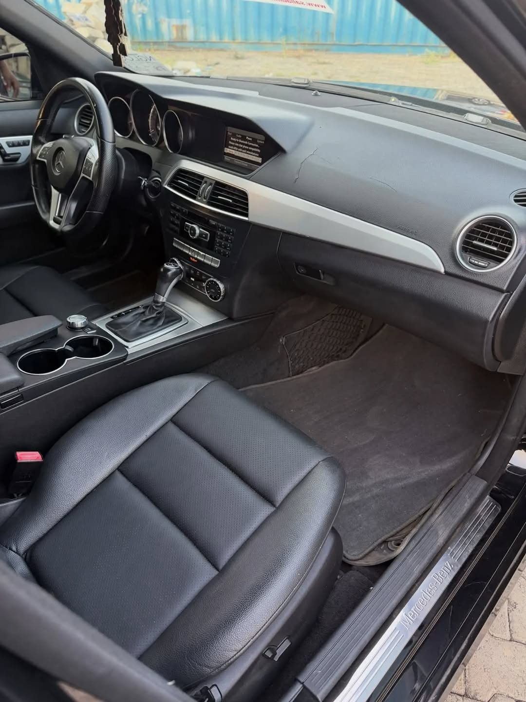 Luxury AWD Mercedes C300: Power & Prestige