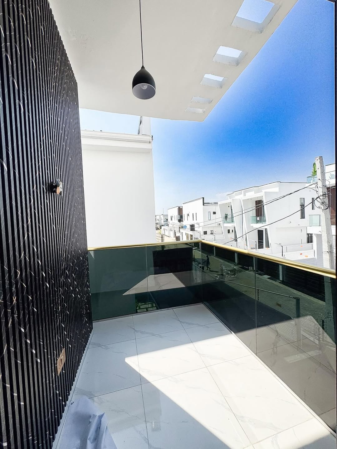 Stunning 4-Bed Duplex with BQ in Ikota