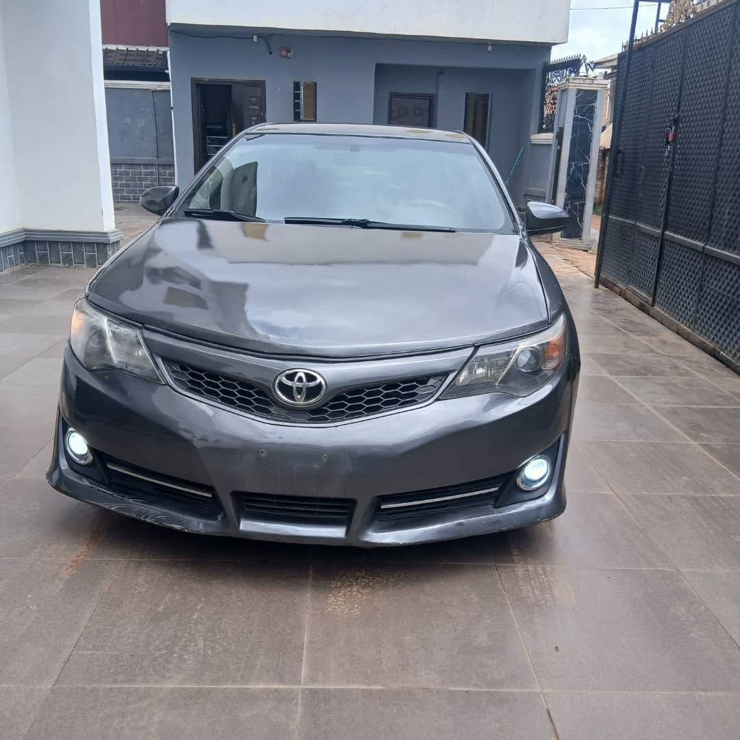 2013 Toyota Camry: Flawless & Ready to Own