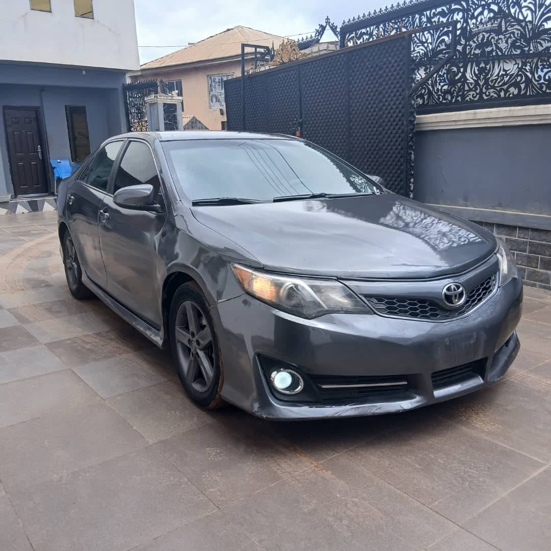 2013 Toyota Camry: Flawless & Ready to Own