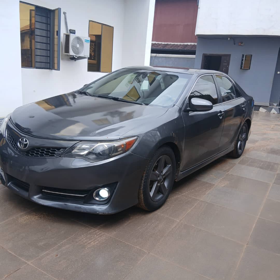 2013 Toyota Camry: Flawless & Ready to Own