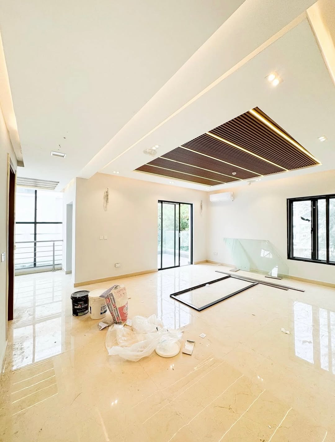 6-Bed Island Oasis with Private Pool & Cinema