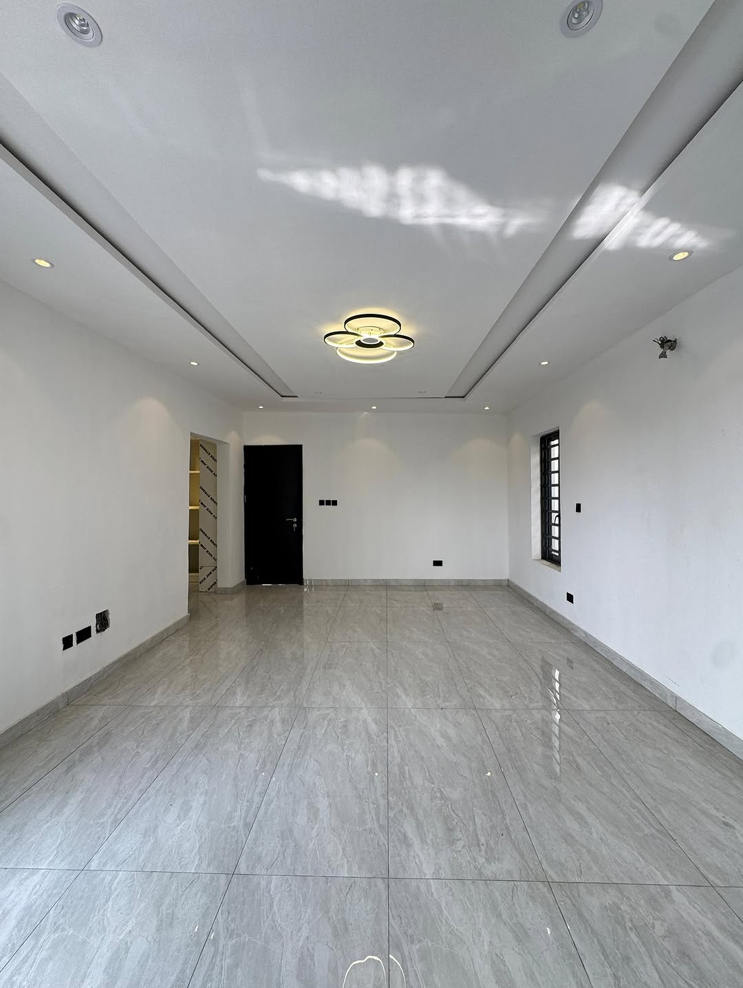 Spacious 4-Bedroom Duplex with BQ & Premium Finishes