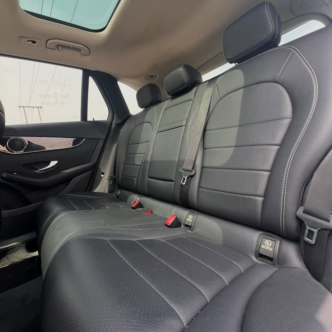 2016 Mercedes GLC300: Luxury SUV with Pano & Camera