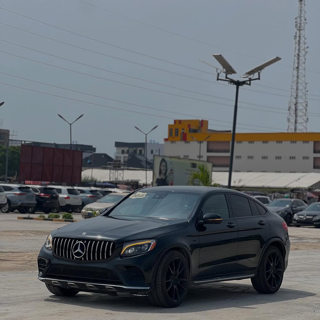 2018 Mercedes GLC43: Black on Black Luxury