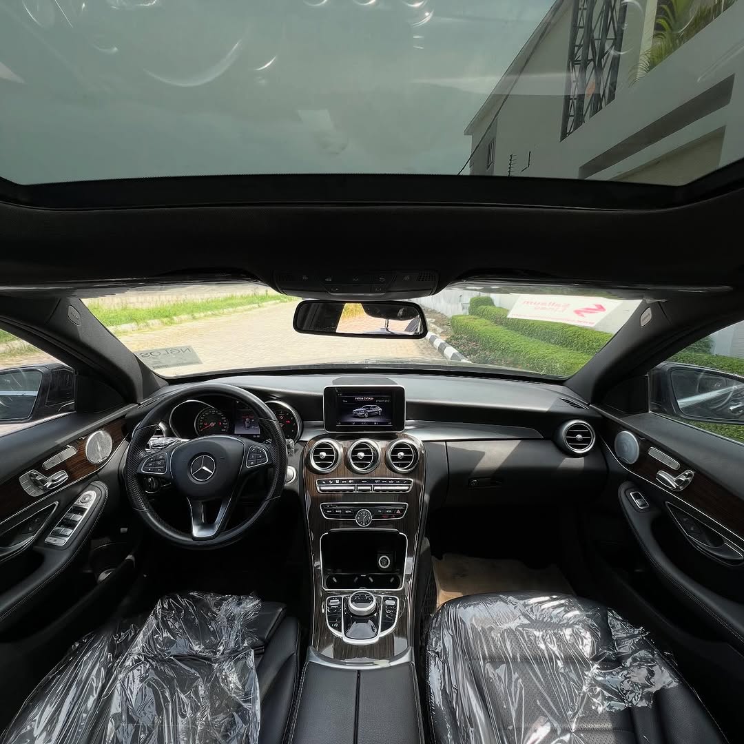 2018 Mercedes C300: Black-on-Black Luxury, Pano Roof ✅