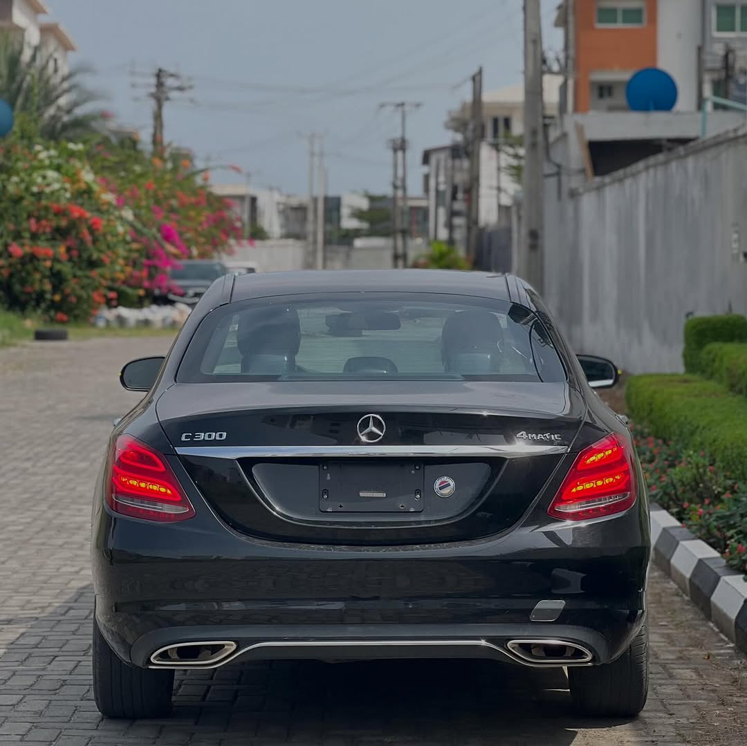 2018 Mercedes C300: Black-on-Black Luxury, Pano Roof ✅