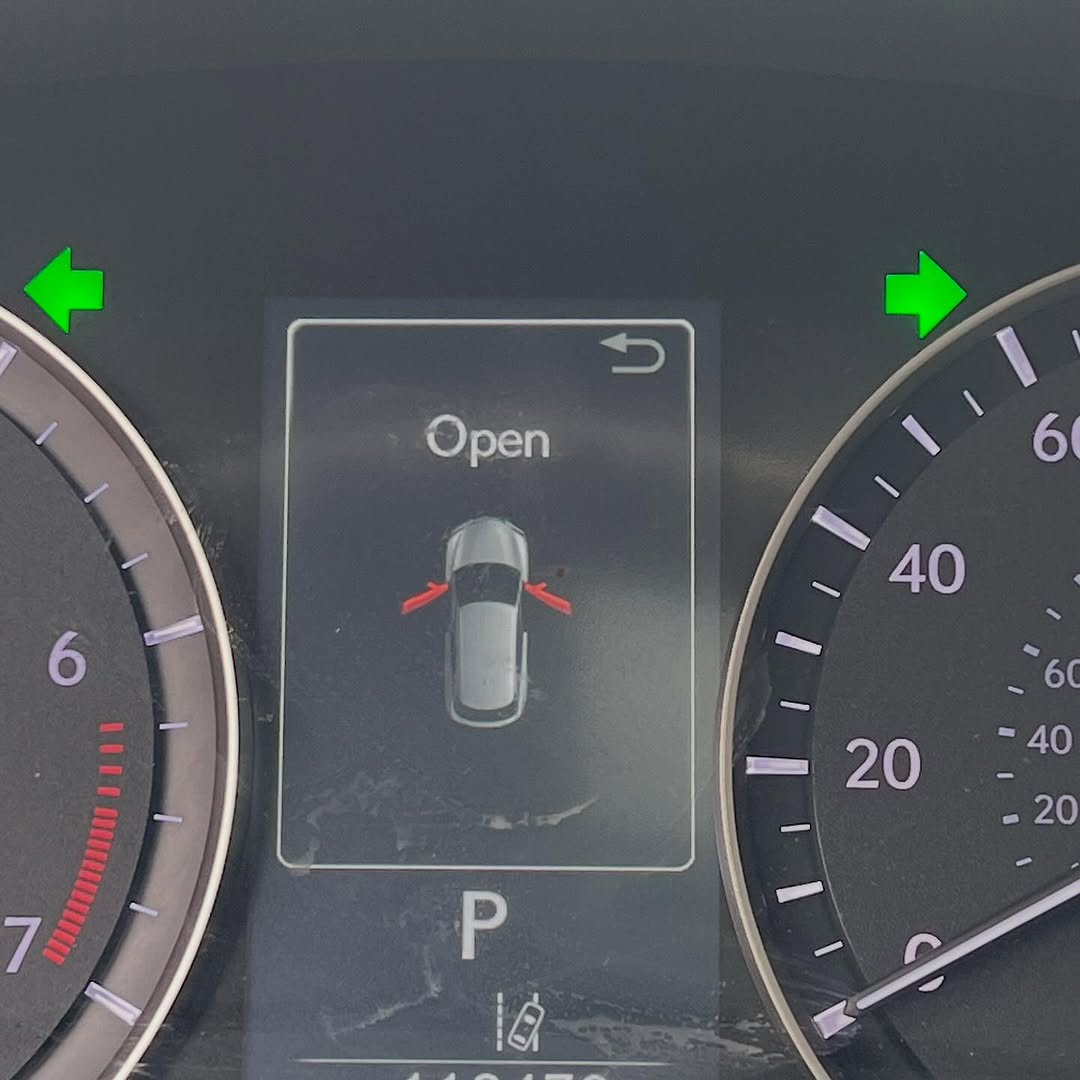 2019 Lexus RX350: Black Luxury, 360 Cam, Sunroof