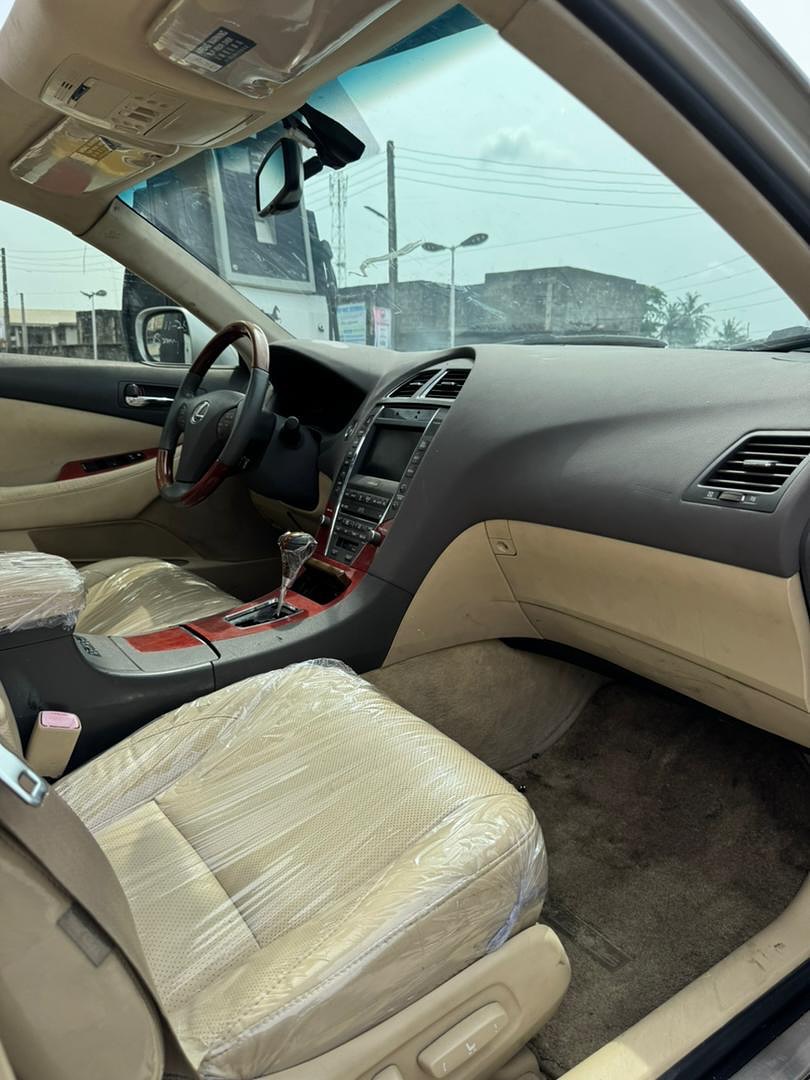 Luxury Redefined: 2009 Lexus ES350 Toks