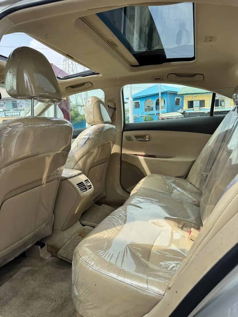 Luxury Redefined: 2009 Lexus ES350 Toks