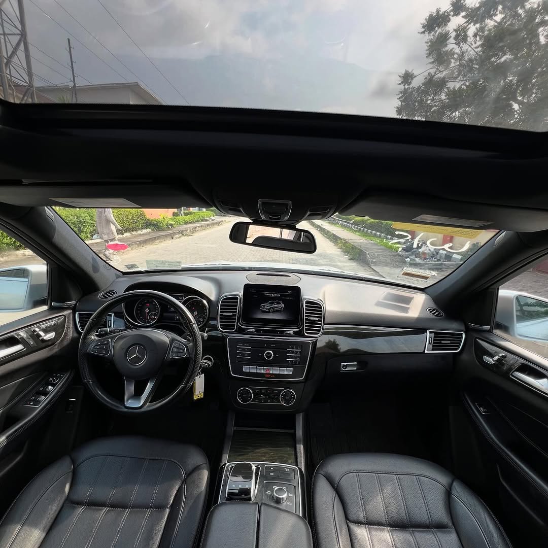 2016 Mercedes GLE350: Pano Roof & 360 Cam
