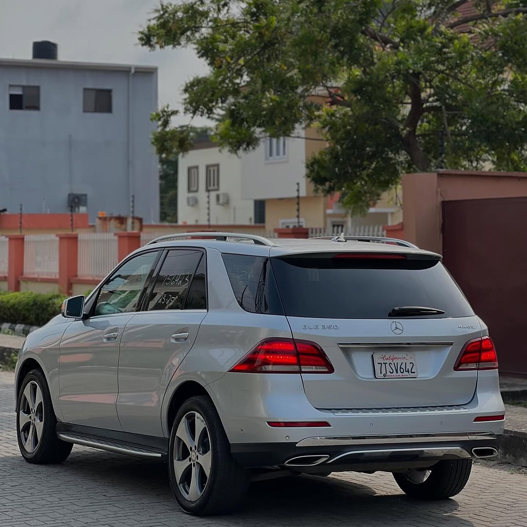 2016 Mercedes GLE350: Pano Roof & 360 Cam