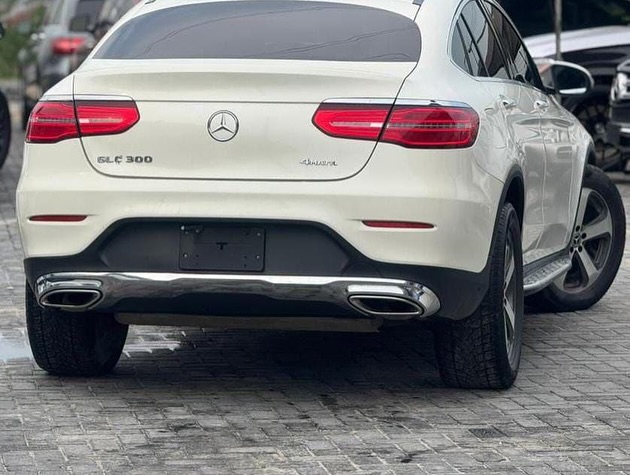 Stunning GLC300 Coupe: Red/Black Luxury, Installments Available