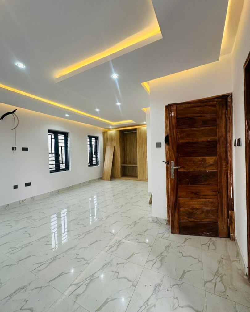 Gbagada’s Finest: 4-Bedroom Semi-Detached Duplex